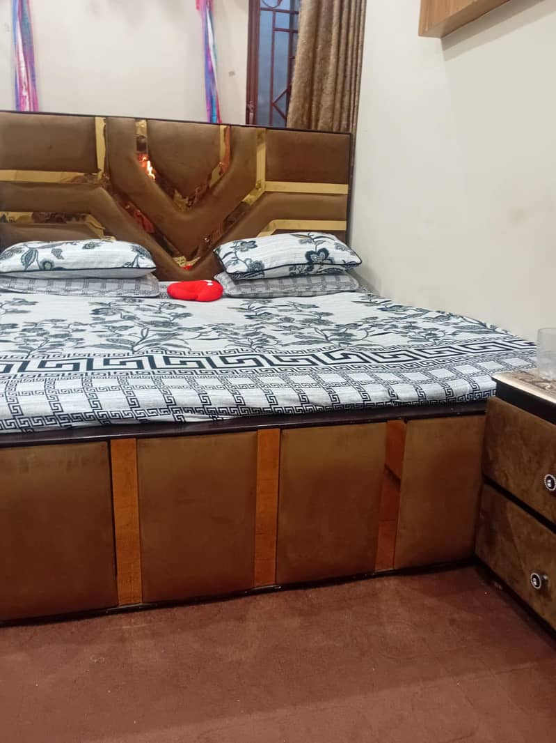 bed set without mattres 0