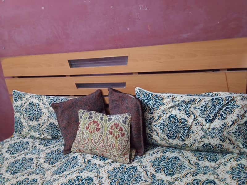 king size bed 3