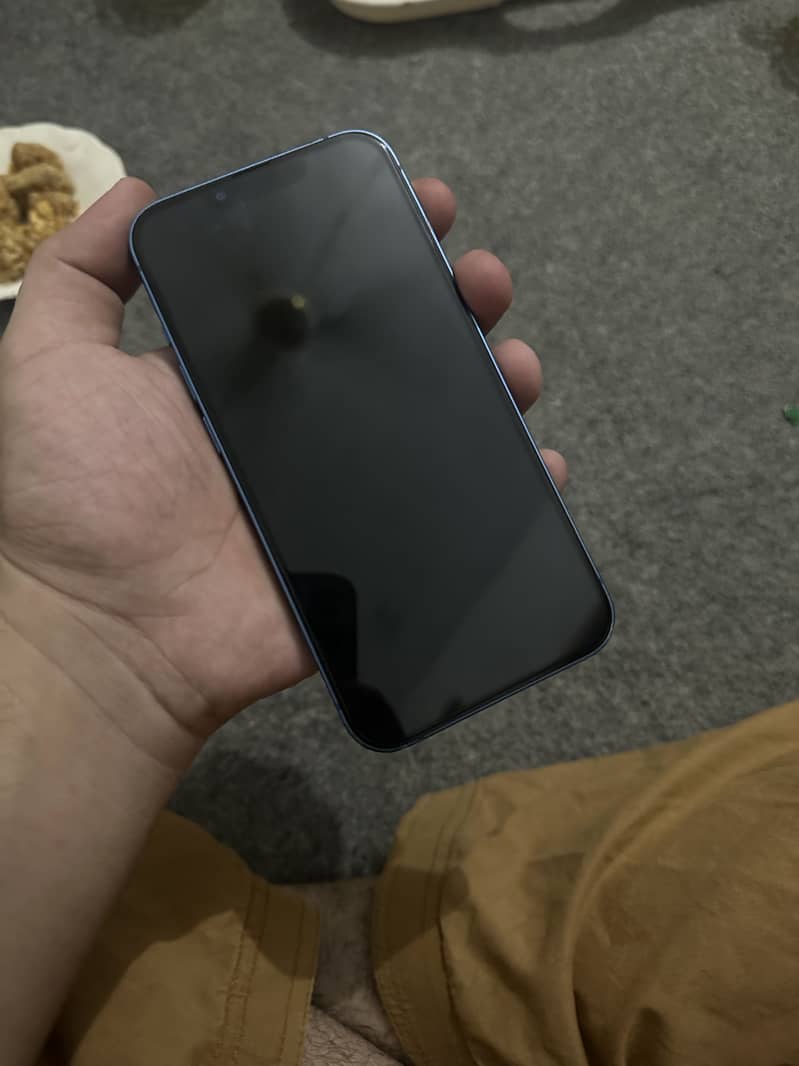 Apple iPhone 13 3
