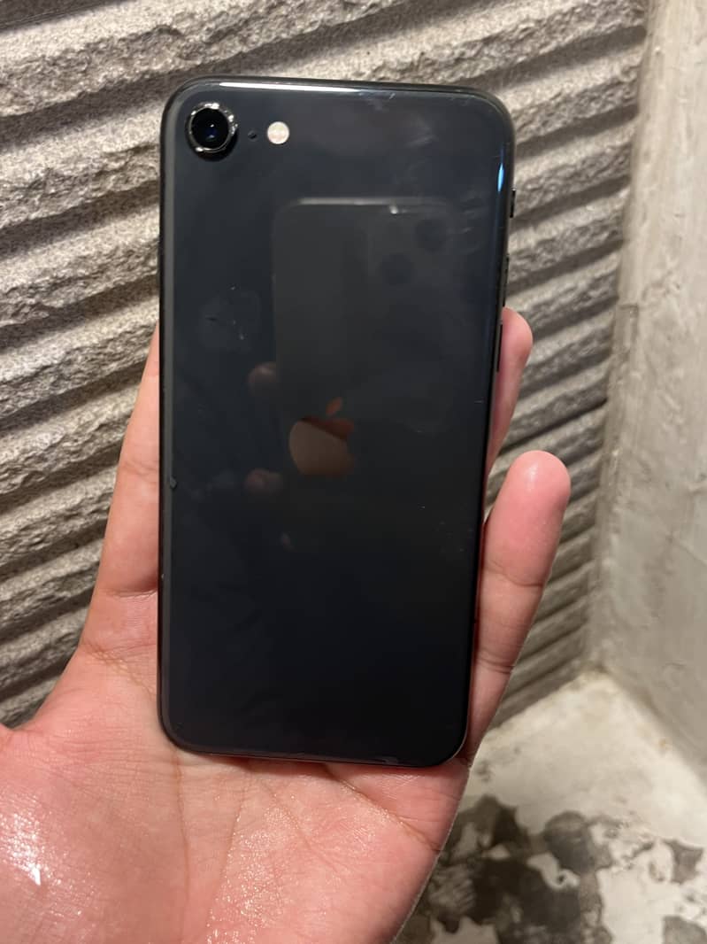 Apple iPhone SE 3
