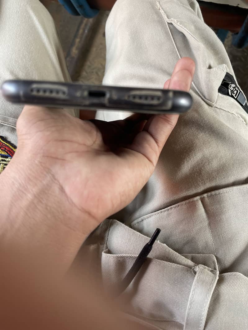 Apple iPhone 11 2