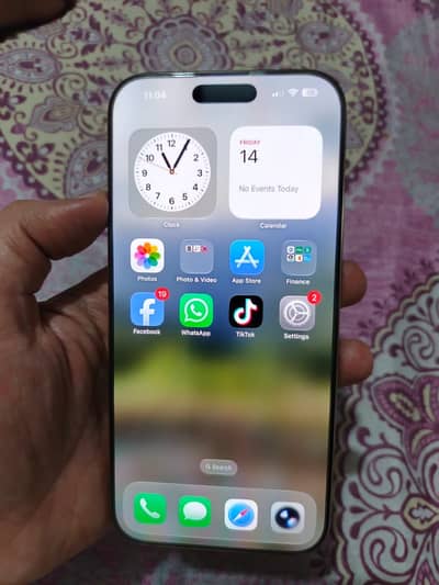Apple iPhone 16 Pro Max