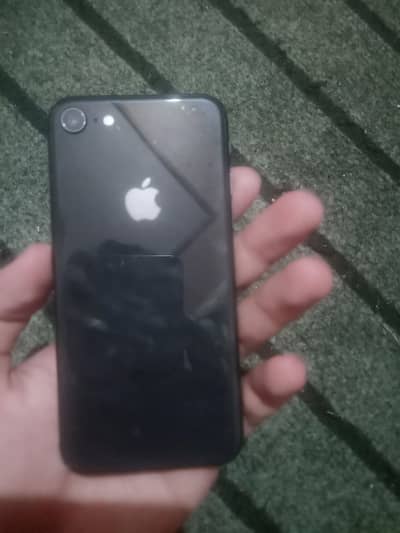 Apple iPhone 8