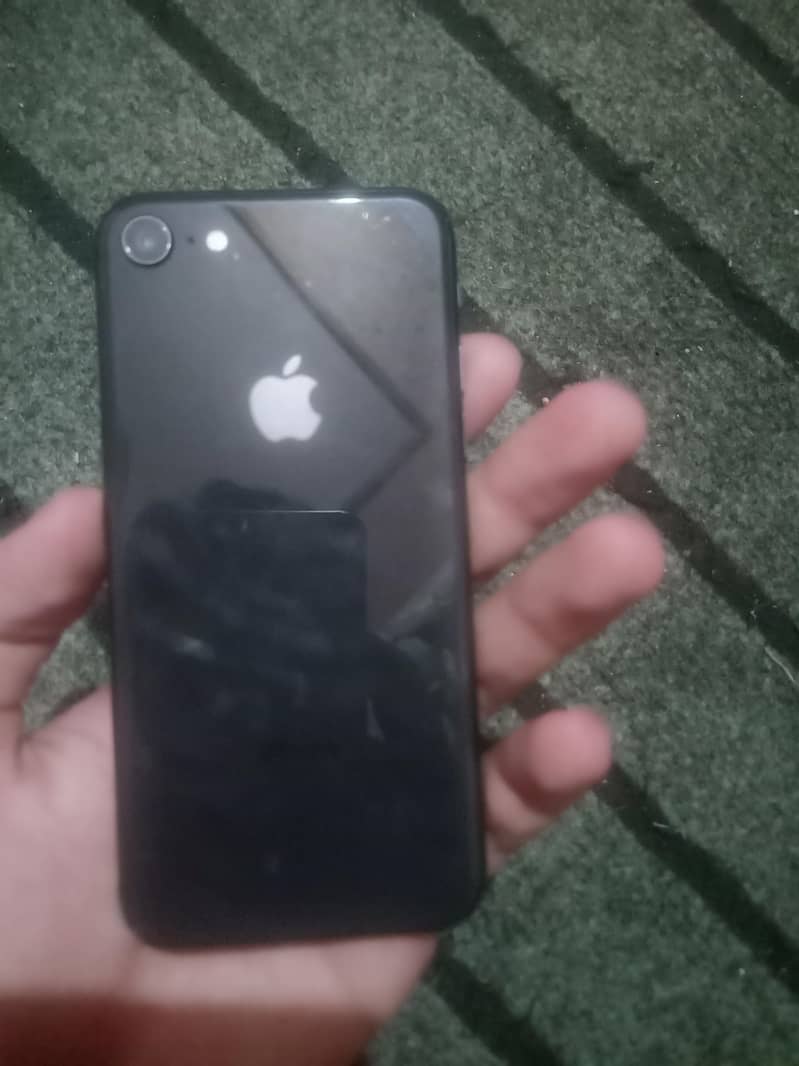 Apple iPhone 8 0