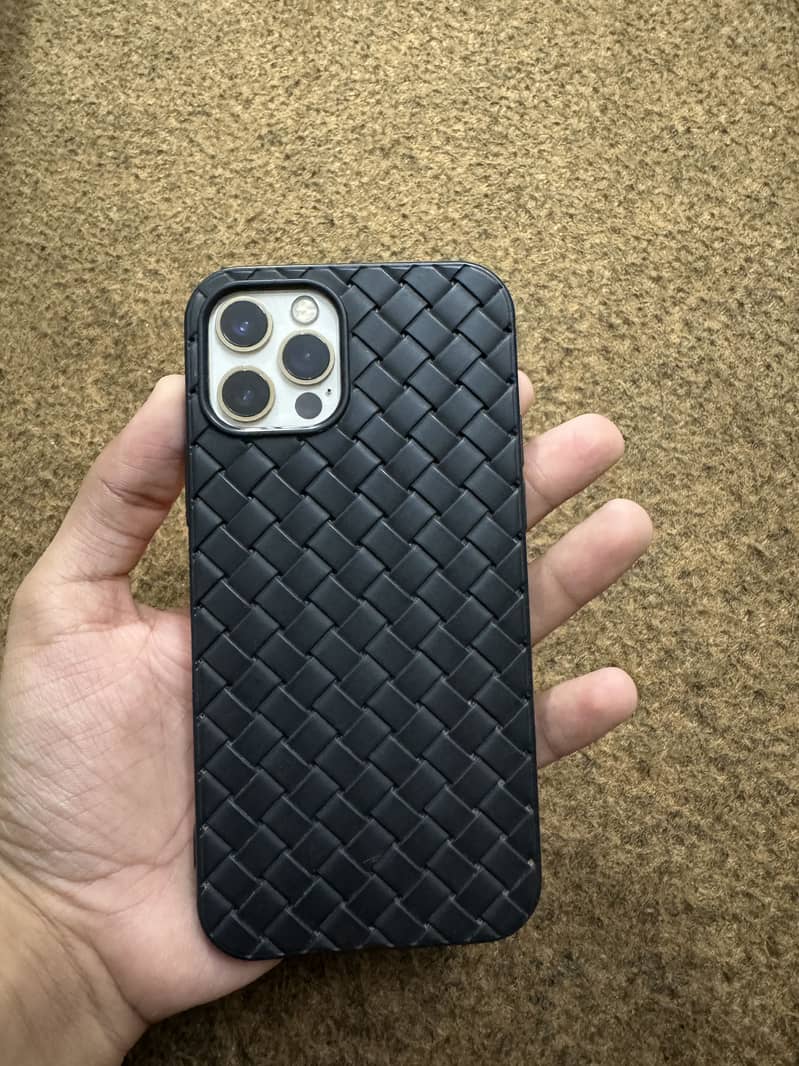Apple iPhone 12 Pro 1