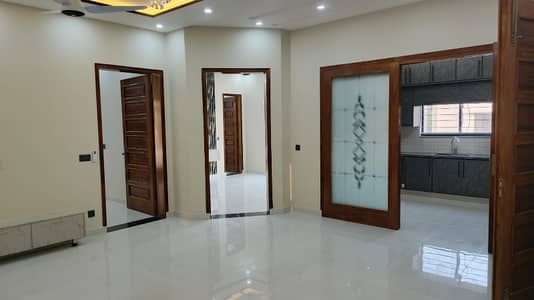 Brand New Premium Ultra Luxury 10 Marla Upper Portion Available | Sector F | Bahria Town For Rent
