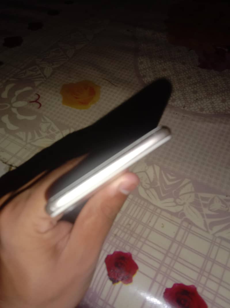 Apple iPhone 7 5