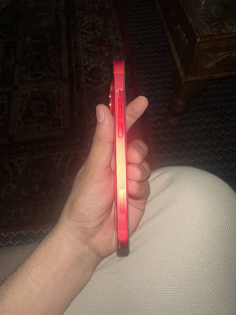iPhone 14 3