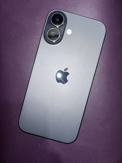 Apple iPhone 16
