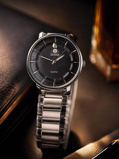 Universe Black & Silver Men’s Wrist Watch – Quartz