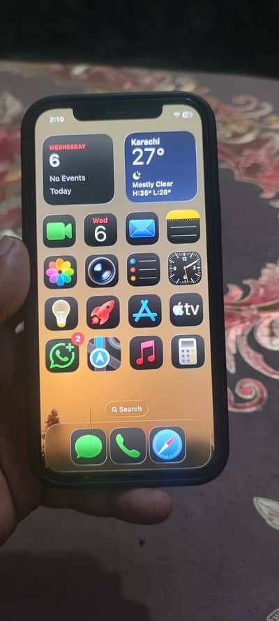 Apple iPhone 12