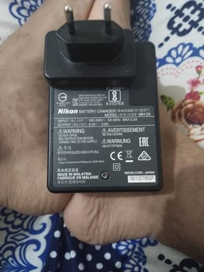 Original Nikon MH-24 Battery Charger for D5300 – Genuine, Used