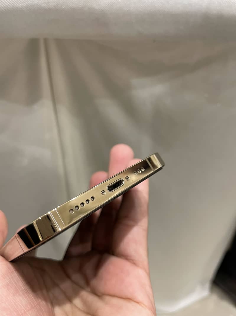 Apple iPhone 12 Pro 5