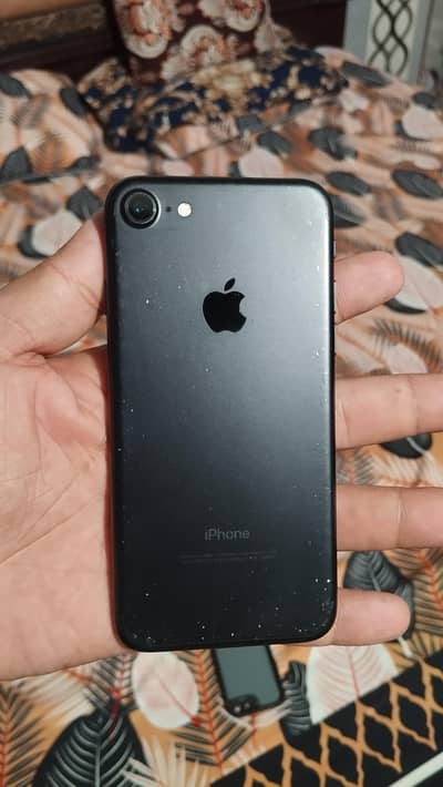 Apple iPhone 7
