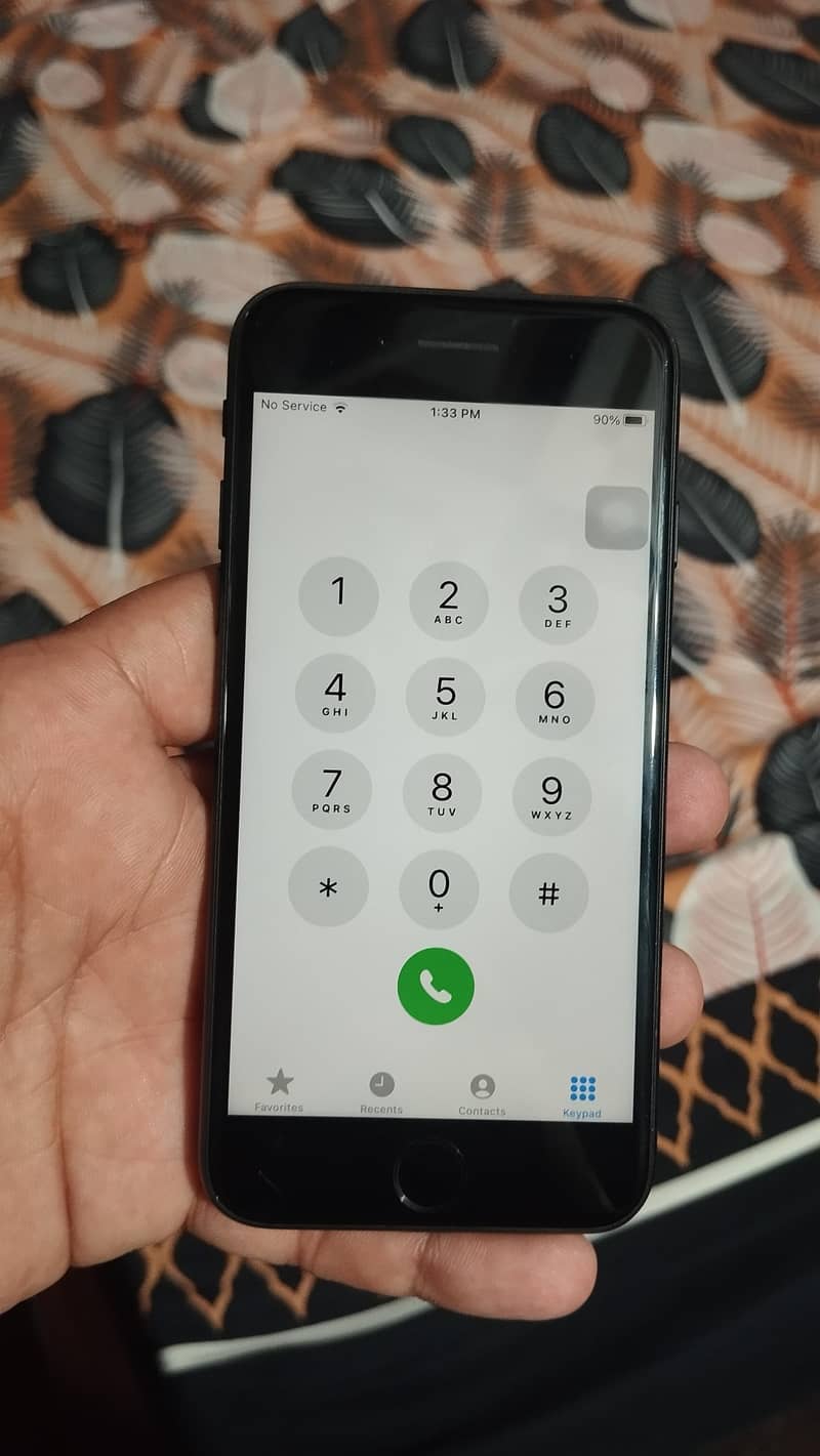 Apple iPhone 7 1