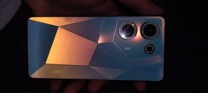 Tecno CAMON 20
