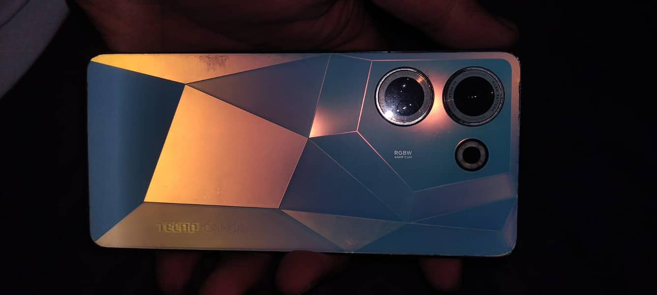 Tecno CAMON 20 0