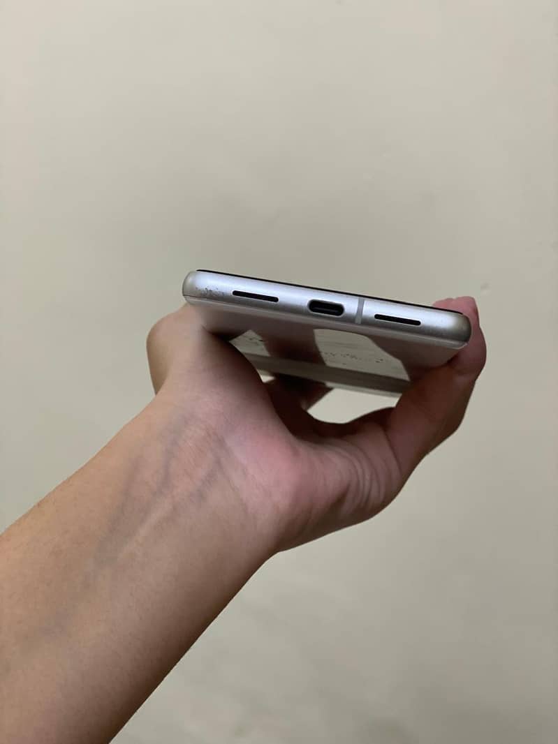 Google Pixel 7 3