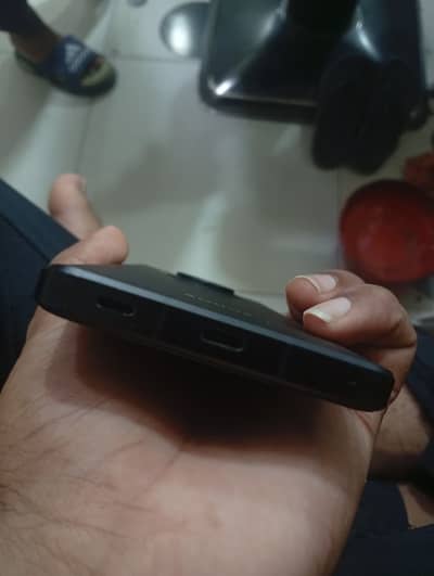 Sharp Aquos R7