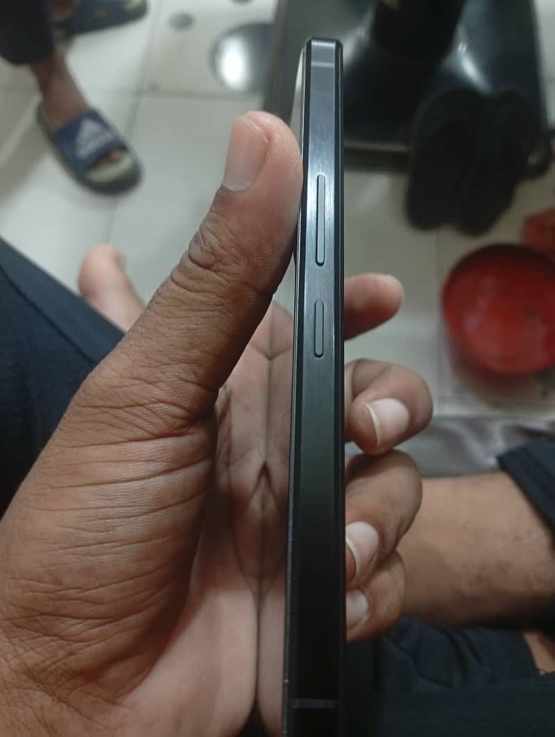 Sharp Aquos R7 1
