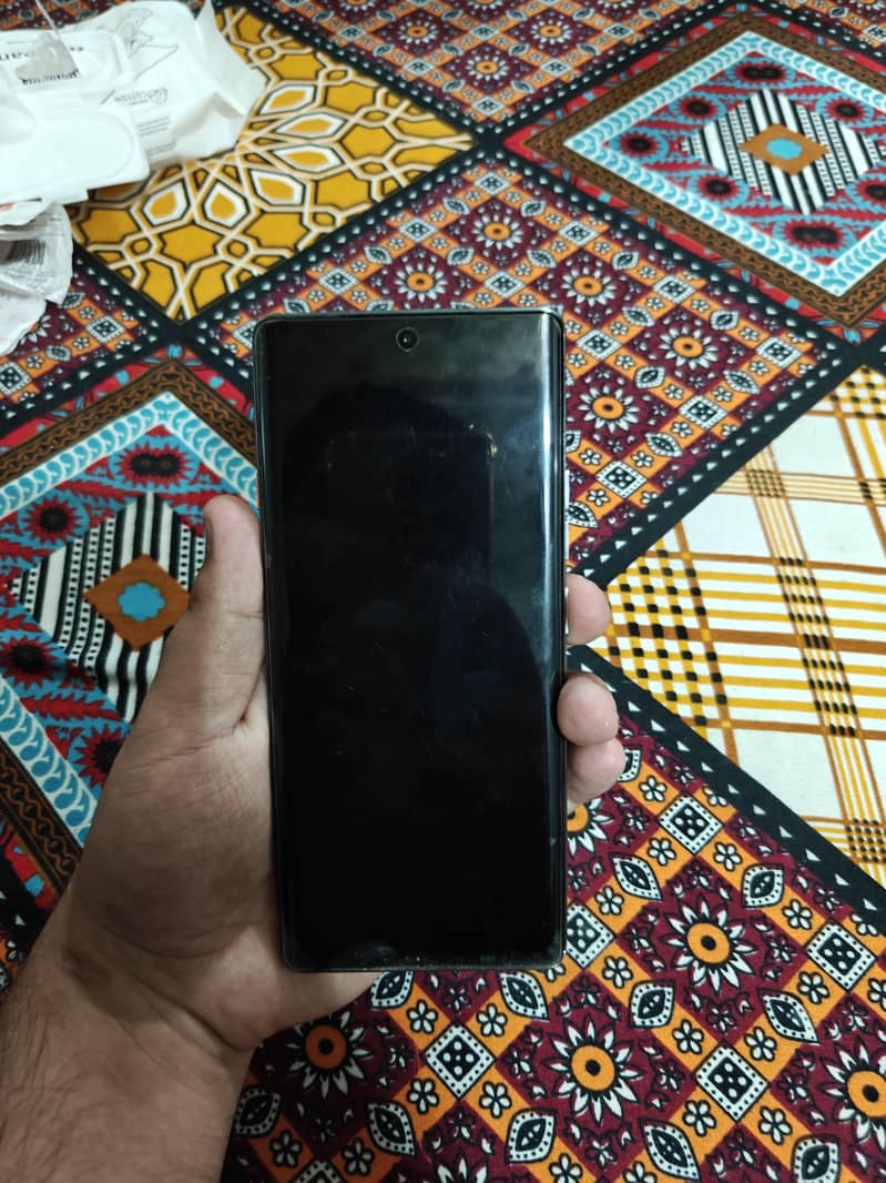 Tecno CAMON 40 Pro 6
