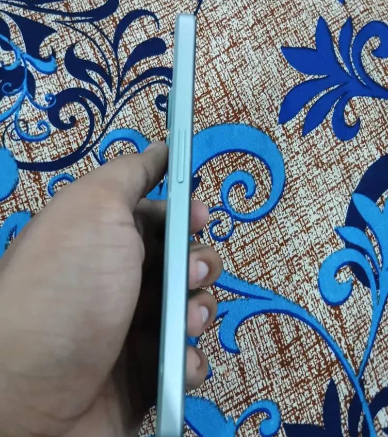 One Plus Ace 2V 2