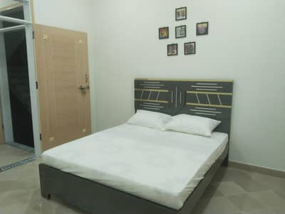 independent room in shared apartment for male/female