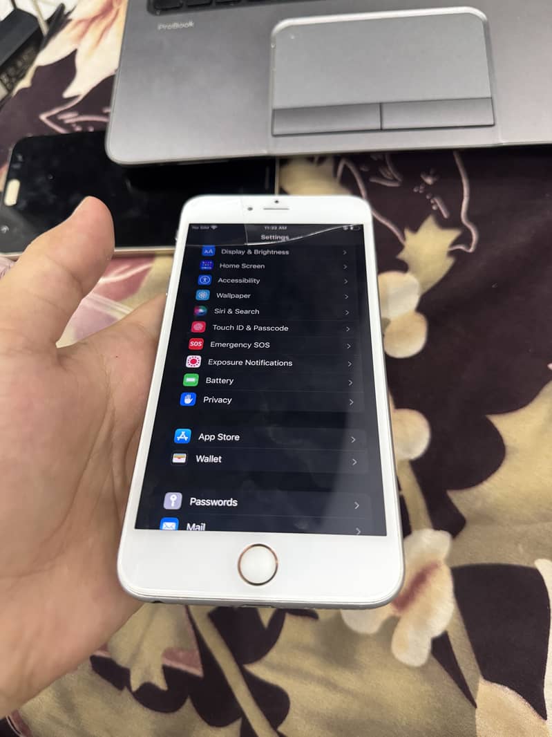 Apple iPhone 6S Plus 9