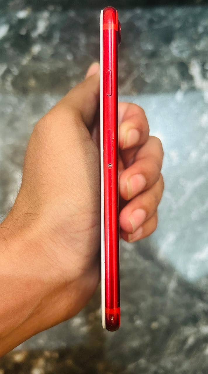 Apple iPhone 7 1