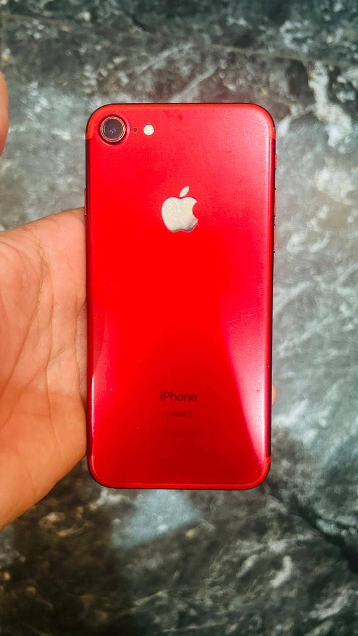 Apple iPhone 7 4