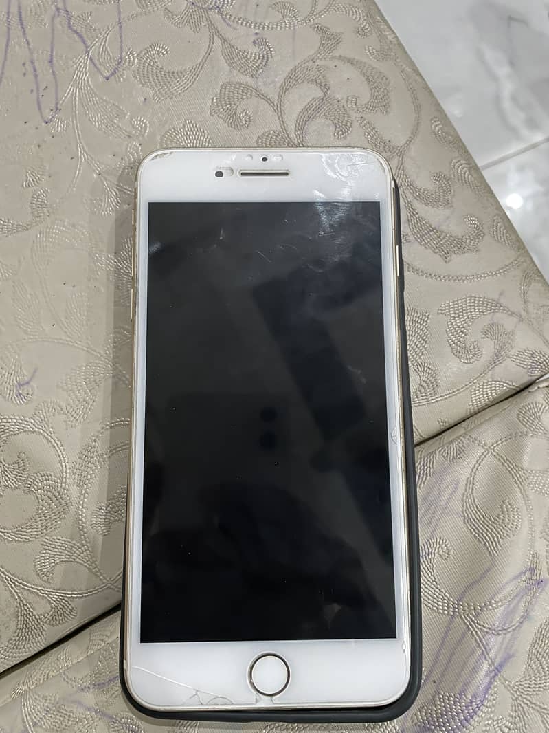 Apple iPhone 7 Plus 1