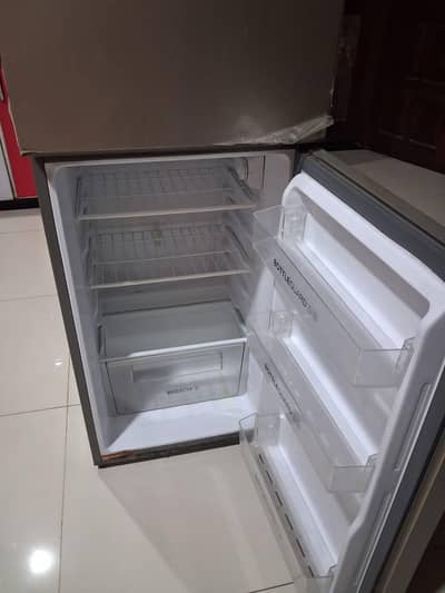 hier frig sale 1 year used only