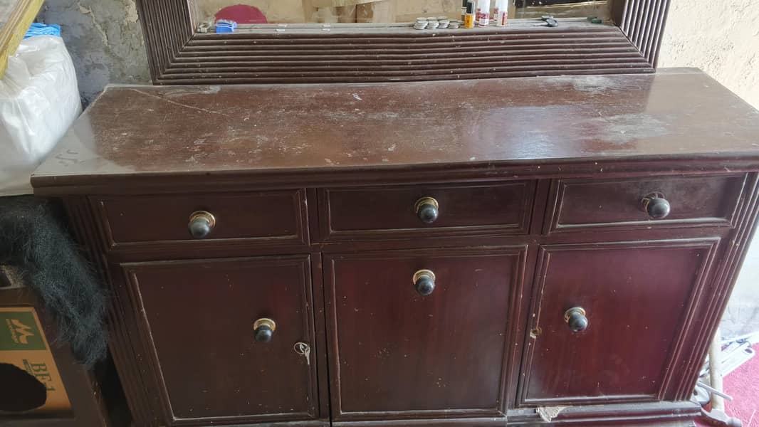 Dressing table 1