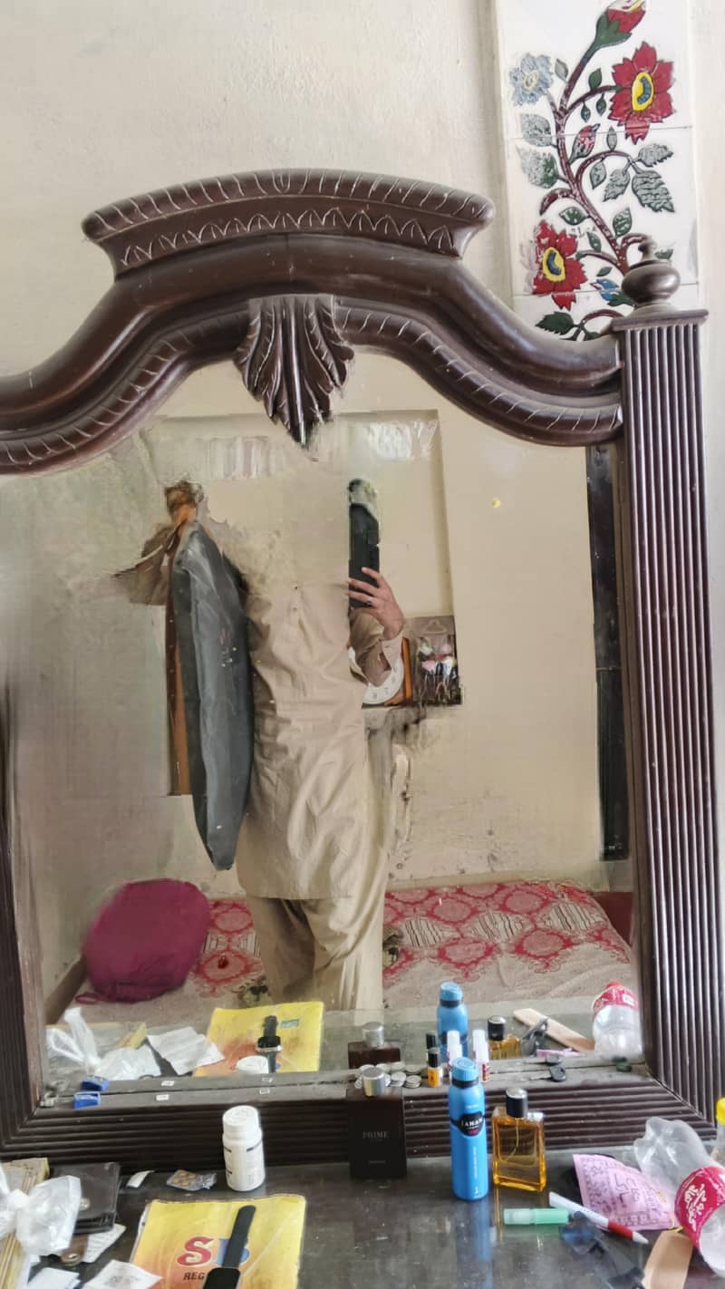 Dressing table 2