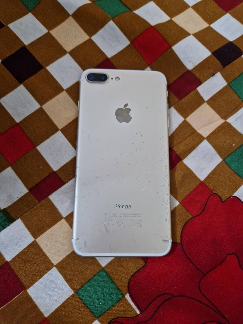 Apple iPhone 7 Plus 1
