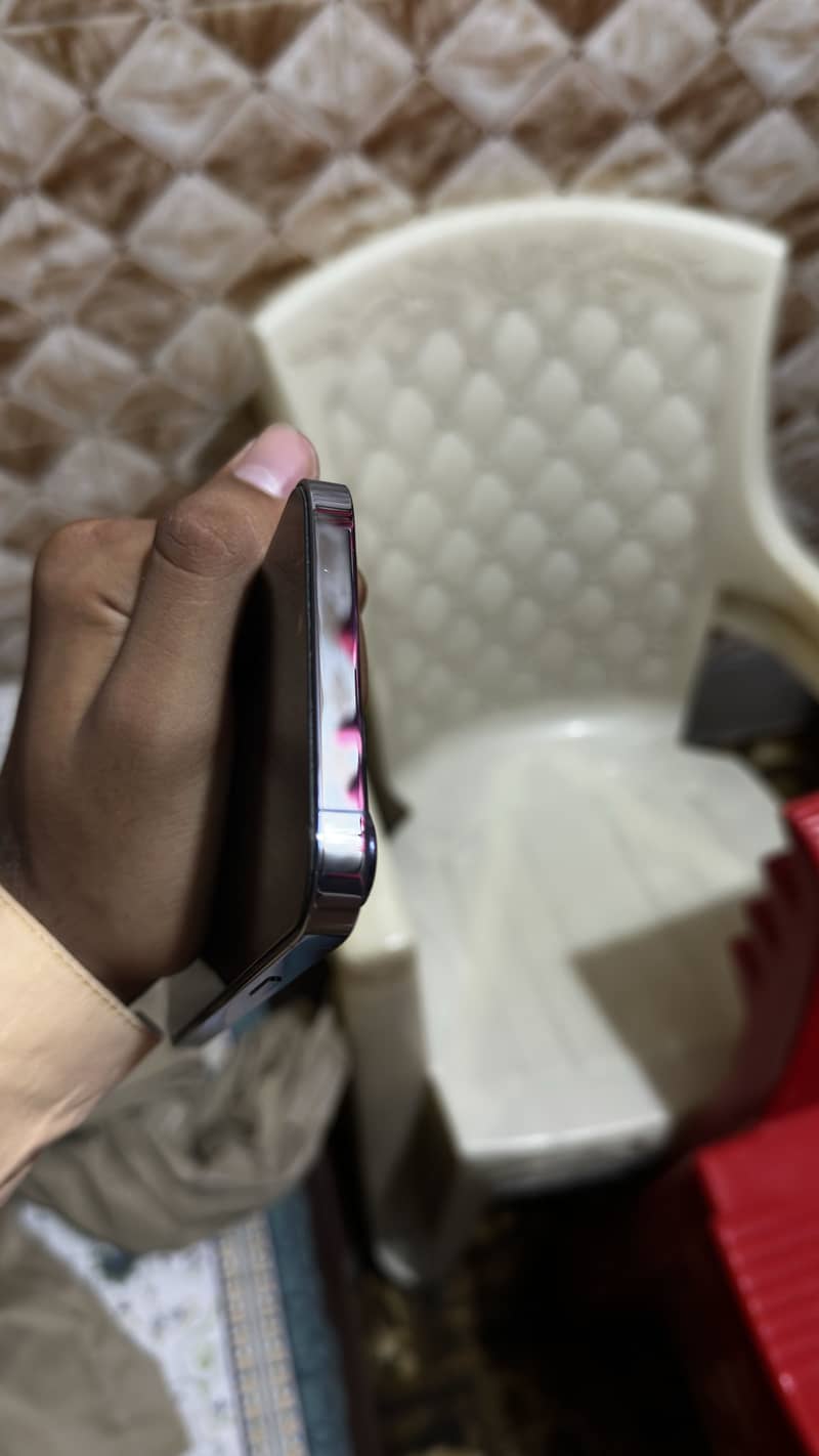 Apple iPhone 13 Pro Max 1