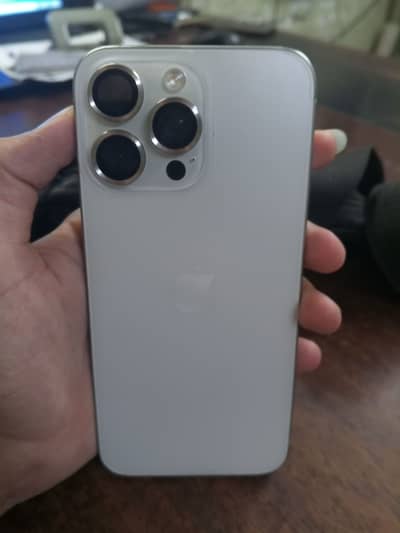 iPhone 15 Pro Max 256gb 92%hlth jv