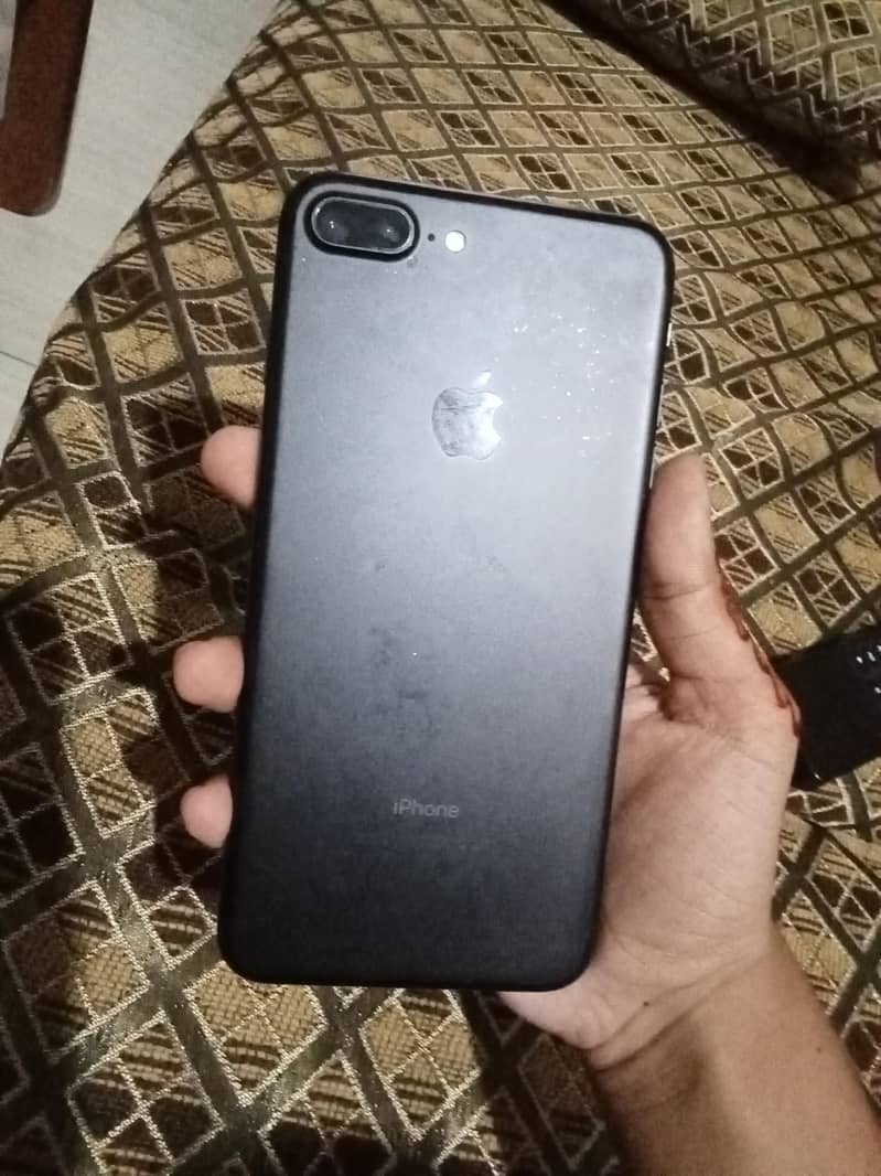 Apple iPhone 7 Plus 0