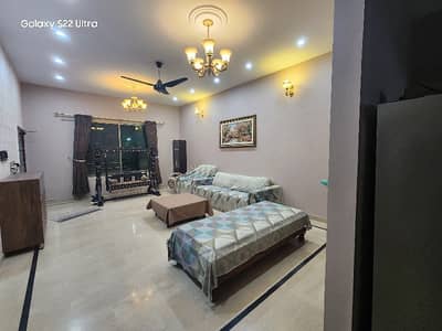 SECTOR T OWNER CONSTRUCTED GROUND +1.2 BED DD EACH FLOOR. NEAR TO PARK , MASJID , MARKET , School . best safe n secure boundry waal sector t3