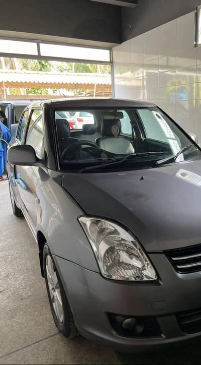 Suzuki swift dlx for sale
