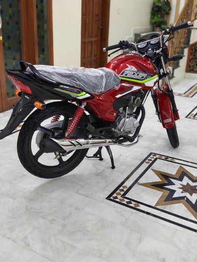 HONDA CB 125F