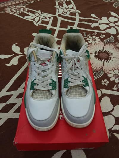 Air Jordan 4 pine green