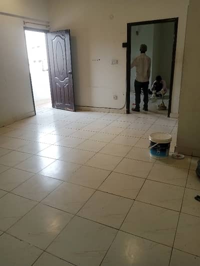 2 Bed Lounge 2nd floor no mezzanine 900 sqrfet park face in DHA phase 2 ext ShahBaz BaLoch 0322.5996882