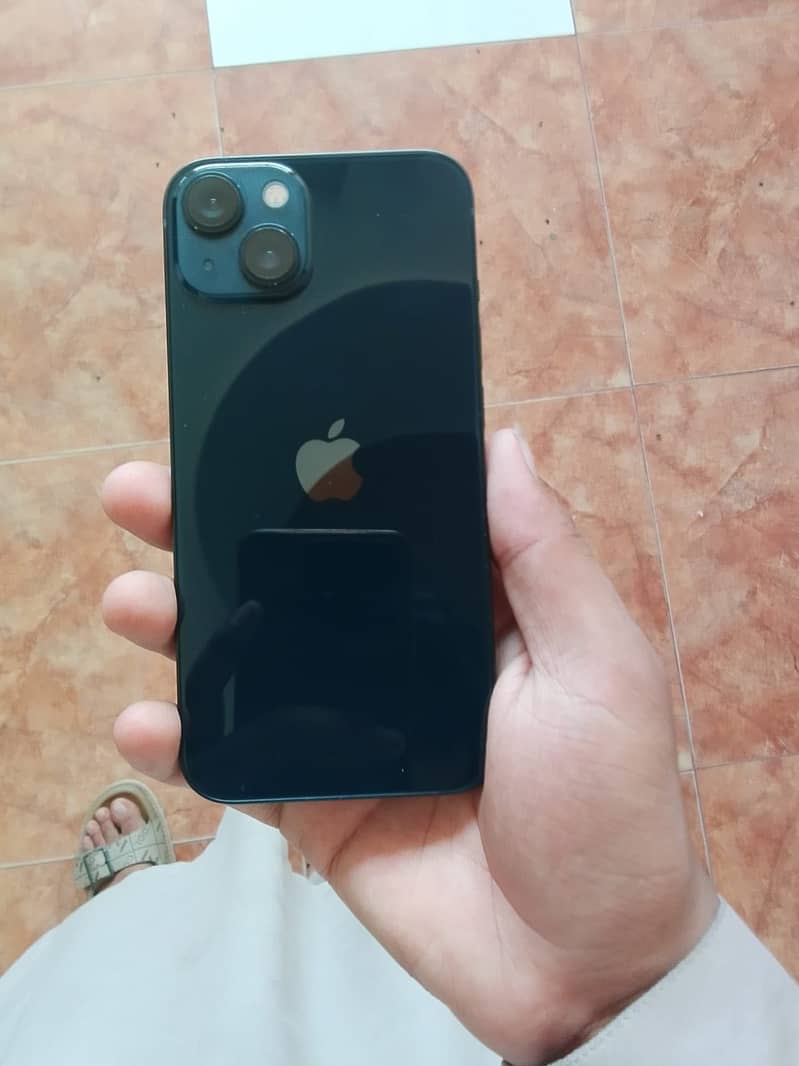 Apple iPhone 13 0