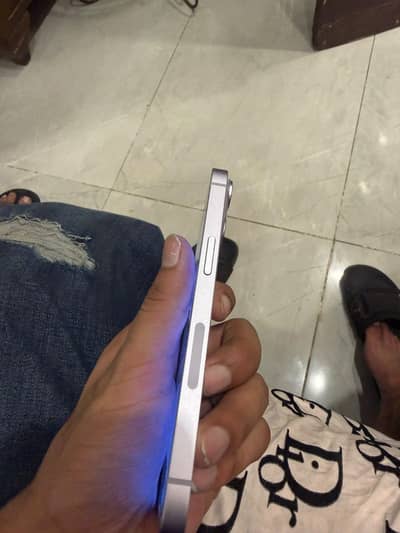Apple iPhone 14