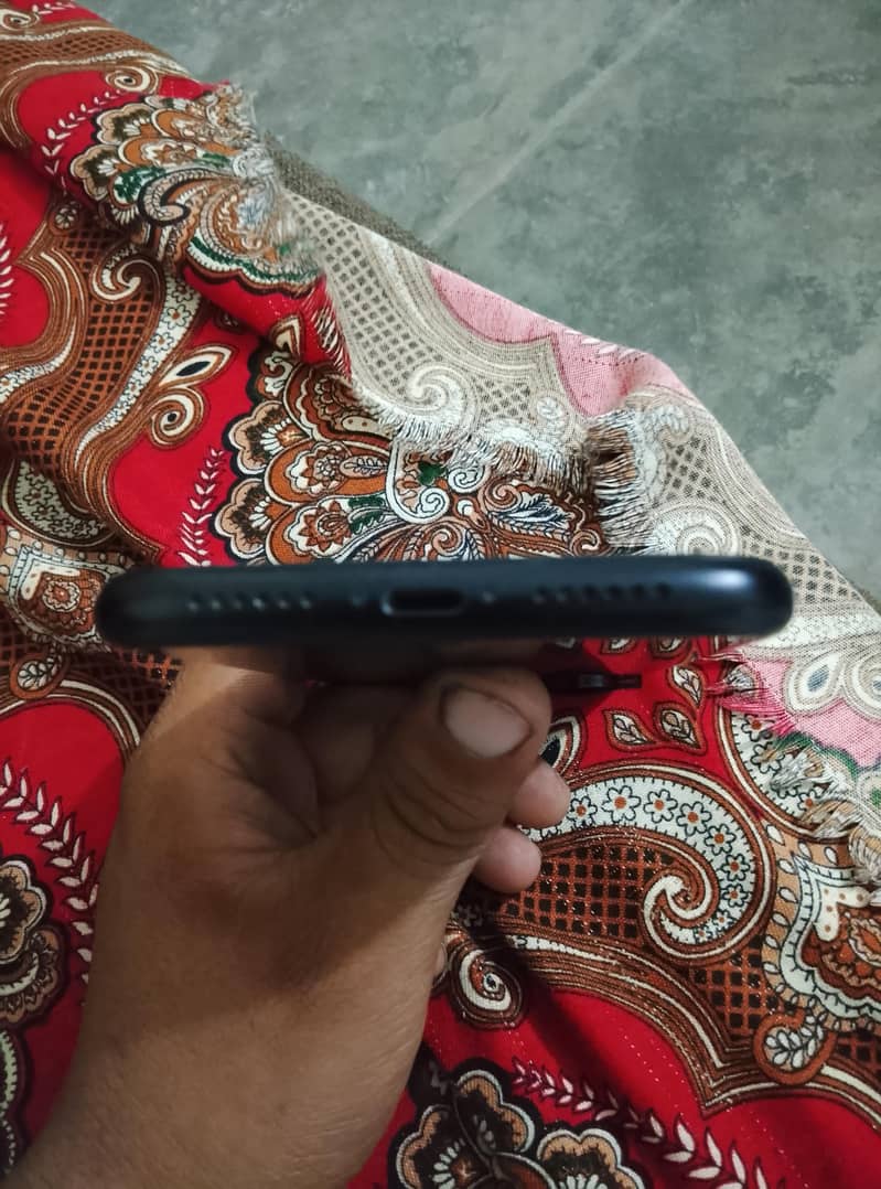 iPhone Xr 3