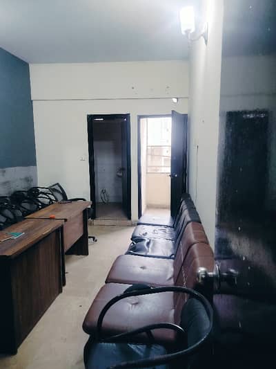 2 Bed DD flat 1st floor family and Bachlar use in DHA phase 7 jami commr ShahBaz BaLoch 0322.5996882.