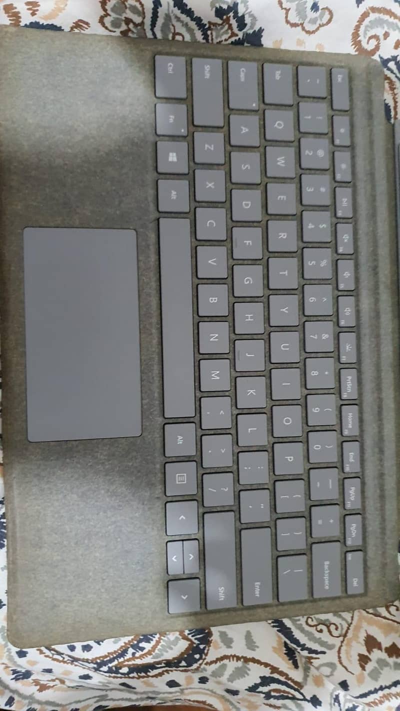 Microsoft surfce pro6 4