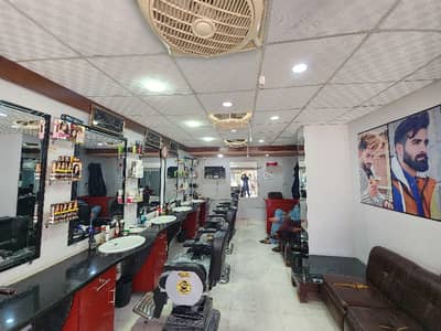 SUPER LOCATION SHOP 150 FEET ROAD OPPOSITE KFC, Sector X 2 All Banks N Food Streets Road Best for buisnes n franchise