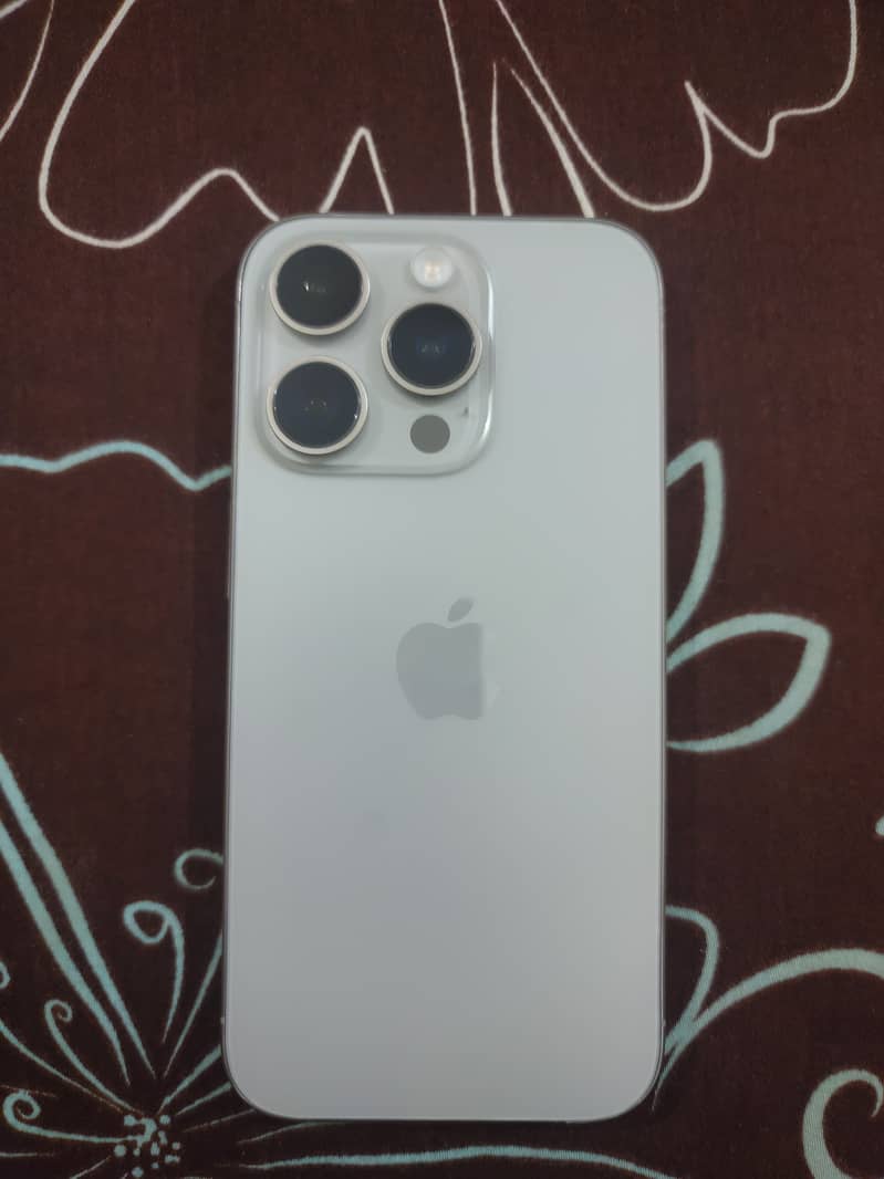 Apple iPhone 15 Pro 1